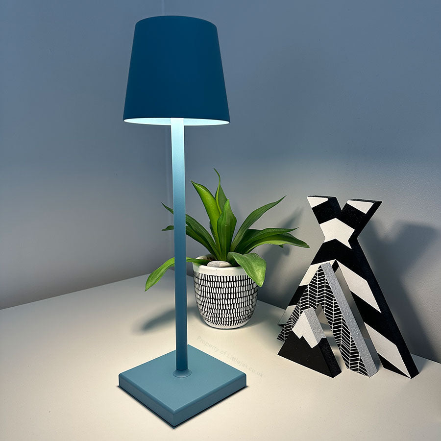 Stylish LED Bedside Lamp – Cordless, Rechargeable & Modern