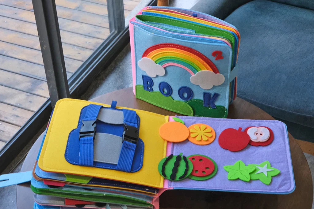 Montessori Developmental Teaching Story Book