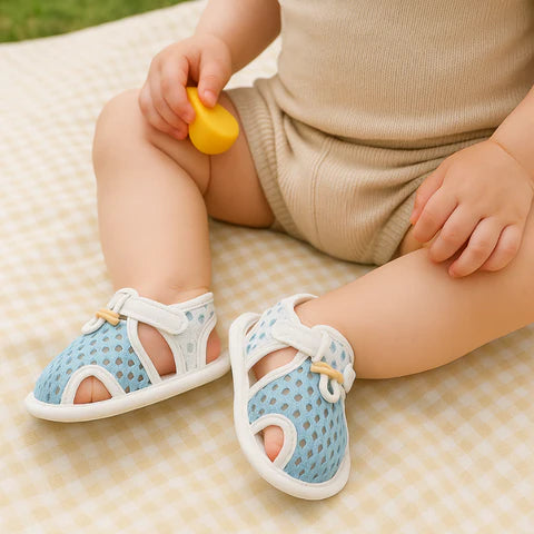 Ultra-Light Toddler Shoes | Breathable Mesh, Flexible Sole & Non-Slip Grip for Summer Adventures