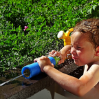 Kids Foam Water Spray Toy | Safe, Easy-to-Handle Design for Active Outdoor Play & Summer Pool Fun