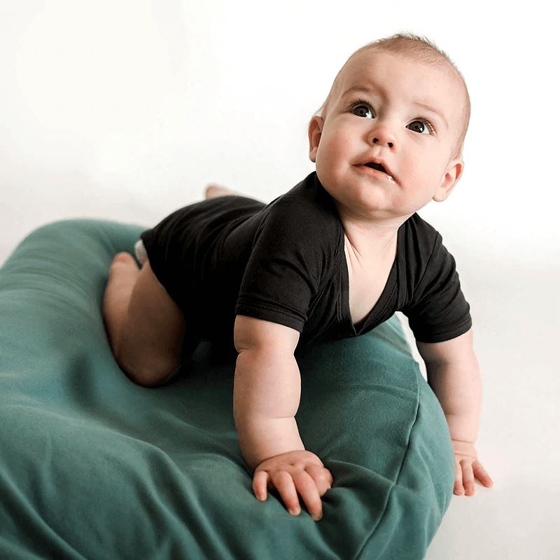 Baby Lounger Nest Bed | Soft Organic Cotton, Portable & Safe for Co-Sleeping and Hands-Free Moments