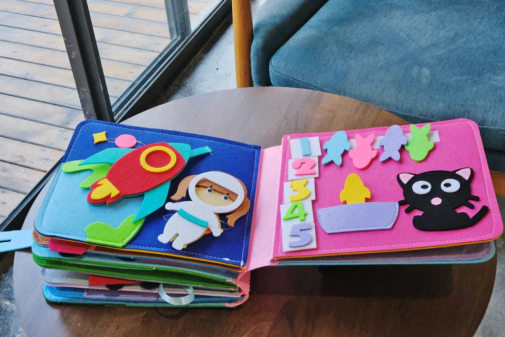 Montessori Activity Book for Children – Interactive Felt Learning Book with Fine Motor Skills Activities