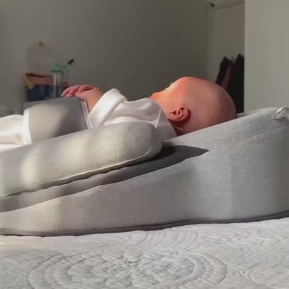 Newborn Reflux Pillow Bed – Sleep Pod Infant Nest with 15° Wedge | Portable Anti-Reflux Cushion & Baby Sleeping Nest for Colic Relief